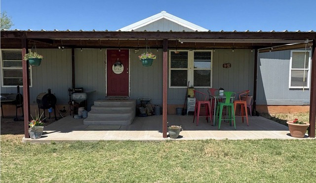 Come find your Ute-opia at this amazing house in Logan, right by Ute Lake!