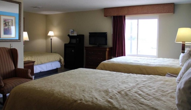 Comfort and Convenience! 3 Affordable Units, Free Parking, Near Riverbend Park
