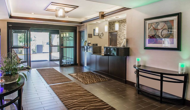 Comfort Inn & Suites Butler