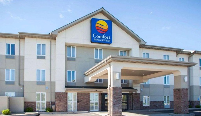 Comfort Inn & Suites Harrisonville