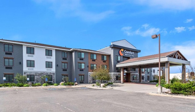 Comfort Inn & Suites Mountain Iron and Virginia