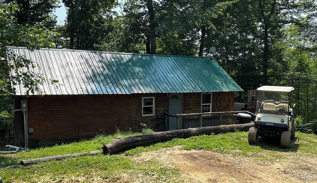 Comfy cabin near hocking hills with hidden spare bedroom, pet friendly