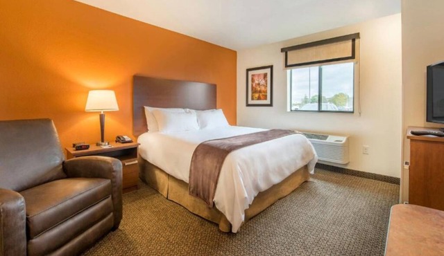 Comfy Room w/Kitchenette/Near Frontier Village