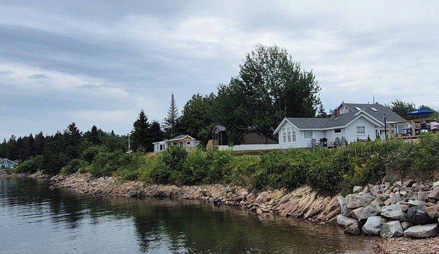 Coming Summer of 2027! Cozy 1 bedroom cottage on overlooking Bunker's Harbor!