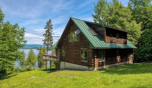 🐾Connaughton - Private log home along the South Shore of Rangeley Lake, dog friendly