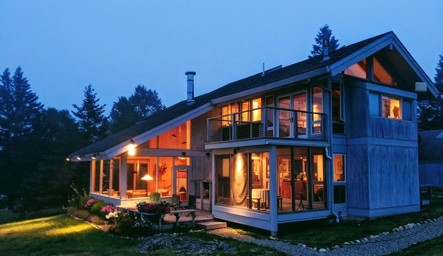 Contemporary Home and Estate, wide Ocean Views and trails to stream and bay