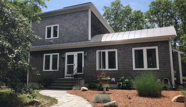 Contemporary Home Near Lieutenant's Island (CS0009)
