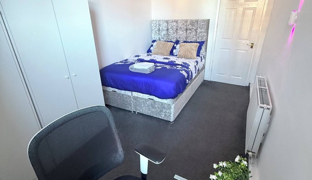 Contractor Stay/Free Parking/Wi-Fi/Near City Centre