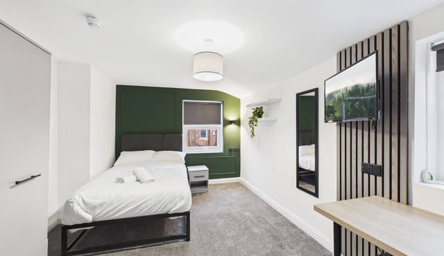 Coquet Street 6 bedroom ensuite
