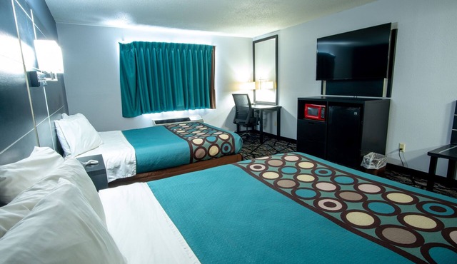 Coratel Inn and Suites By Jasper New Richmond - Standard 2 Queen Bed Non Smoking
