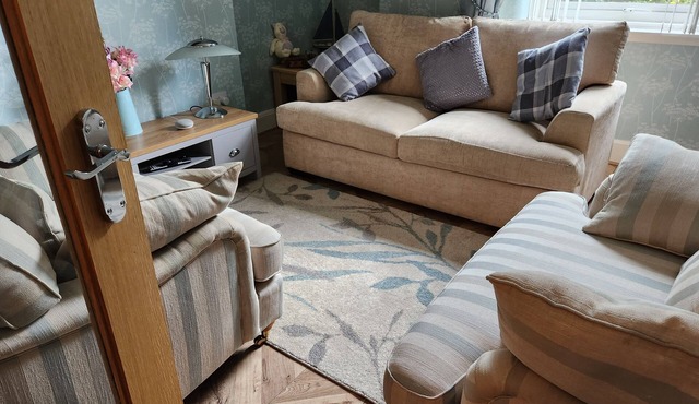 Cosy Flat Largs