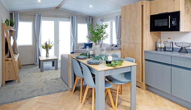 Cosy holiday home with one double and one twin.