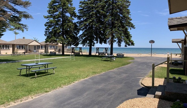 Cottage Cove · Lake Huron Beach Cottage No. 2