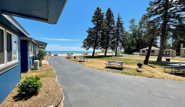 Cottage Cove · Lake Huron Beach Cottage No. 8E