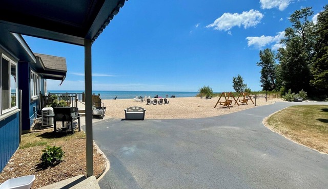 Cottage Cove · Lake Huron Beach Cottage No. 6