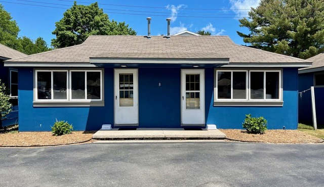 Cottage Cove · Lake Huron Beach Cottage No. 8W