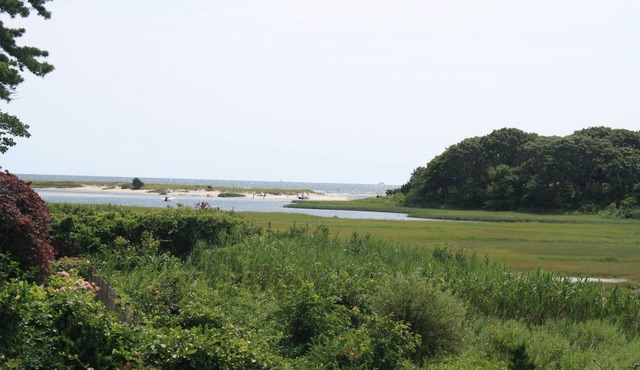 Cottage in W. Hyannisport - Water views galore!