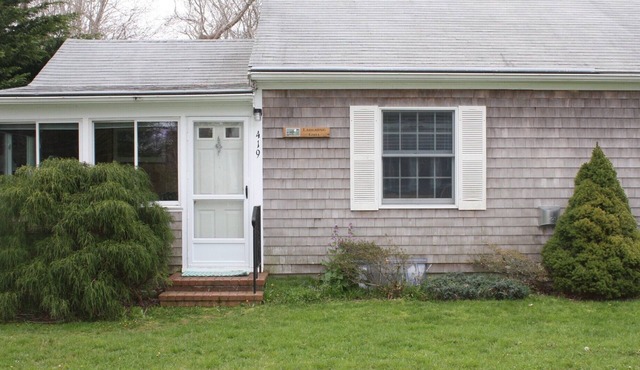 Cottage near bay beach- 1 Bd/1Ba