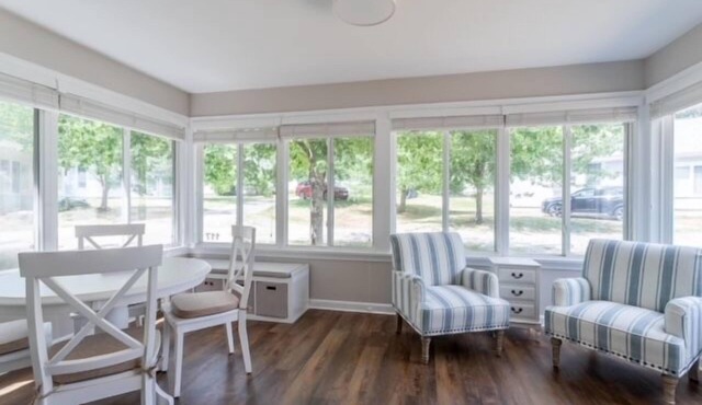 Cottages at Summer Village, fully furnished cottage, Wi-fi, heated pools, hot tub