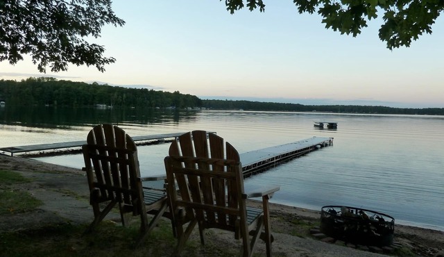 Cottages on Round Lake, Up to 6 people in each, 2 available