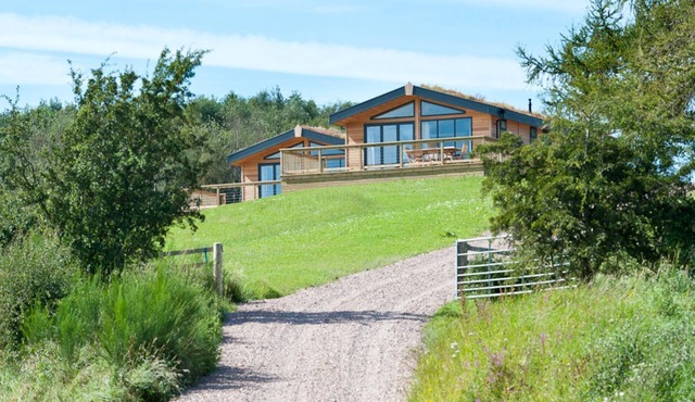 Coulthard - a no access ramp that sleeps 6 guests in 3 bedrooms