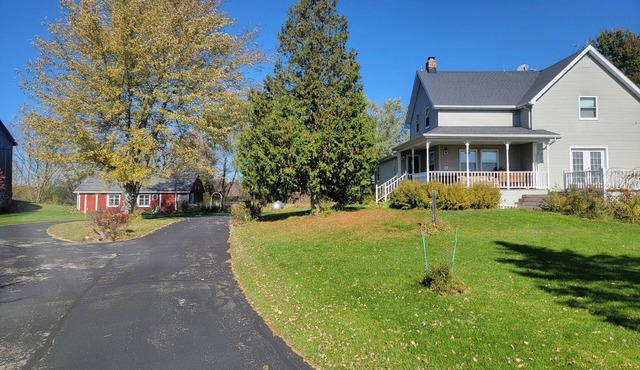 Country Farmhouse Experience Near Boat Launch & ATV Trails