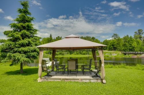 Country Vacation Rental in Mercer at Waterfall!