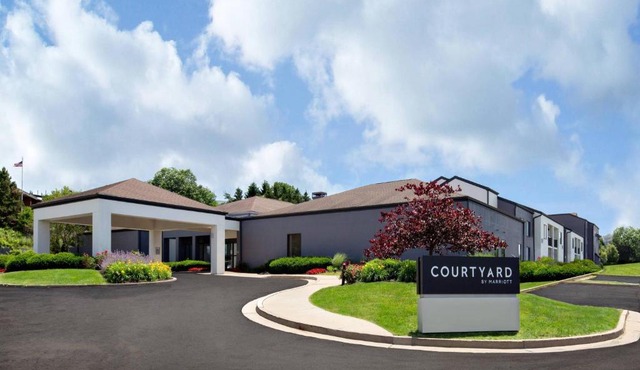 Courtyard by Marriott Pittsburgh Airport