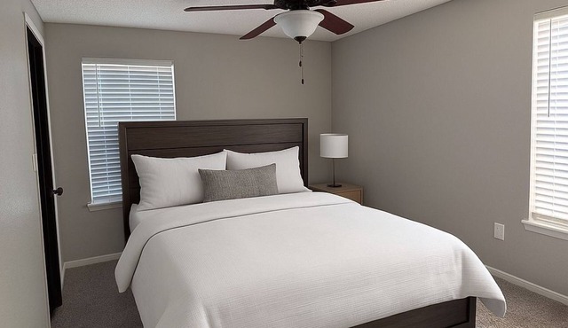 Cozy 1-bedroom apartment in lovely Olathe with AC