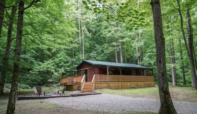 Cozy 1-bedroom cabin in the Hocking Hills of Ohio