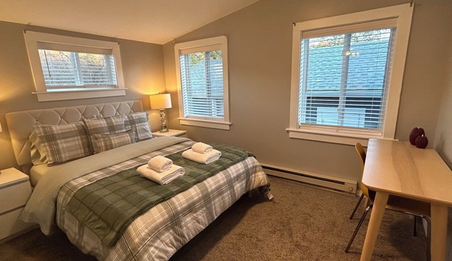 Cozy 1-bedroom house in delightful Weymouth with AC, WiFi