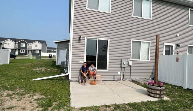Cozy 1-bedroom townhome in beautiful Grand Forks with AC