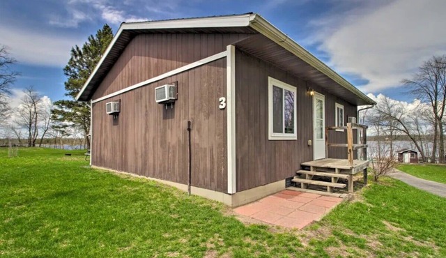 Cozy 2-bedroom cabin on Three Island Lake in Bemidji, MN.