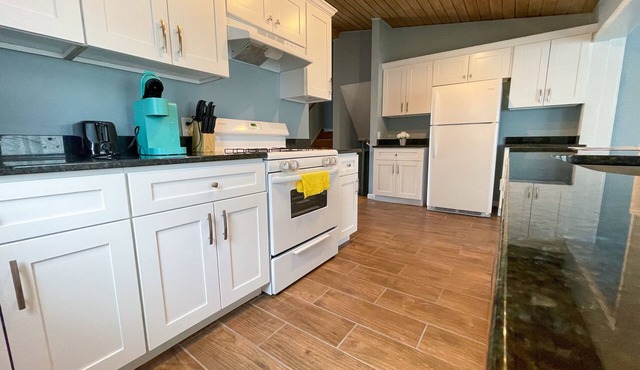 Cozy 3 bedroom house in a nice neighborhood