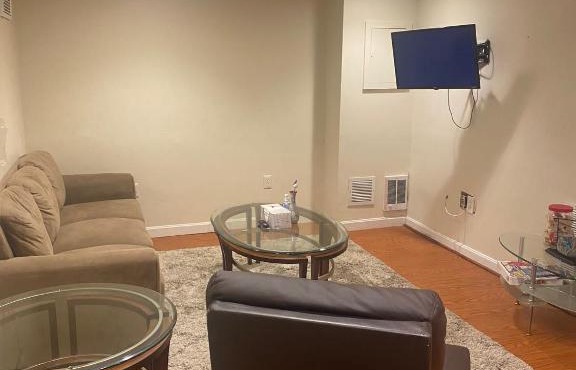 Cozy and comfy, Salem and Boston, free parking