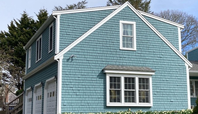 Cozy apartment in a quiet wooded neighborhood, just 2 miles from Nauset Beach.
