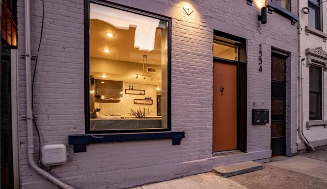 Cozy Apartment in Historic OTR