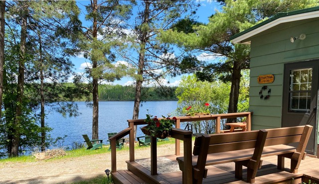 Cozy Cabin on Fall Lake 5 min from Ely: Dock, WiFi, Canoe, Kayak