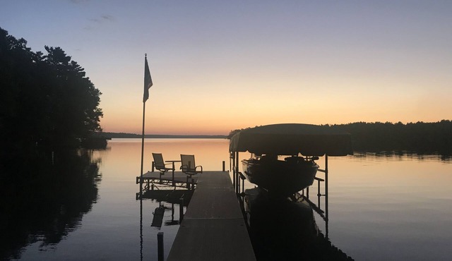 Cozy Cabin on Round Lake, Hayward WI