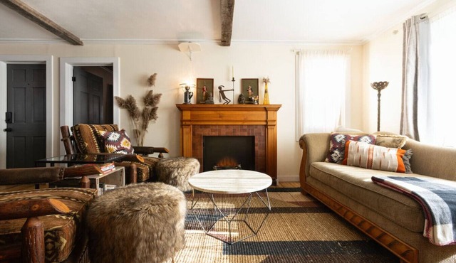 Cozy Cabin Style Apt Private 1st Flr 1 Bdrm