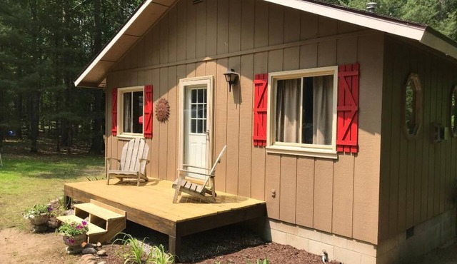 Cozy Cottage in the Pines