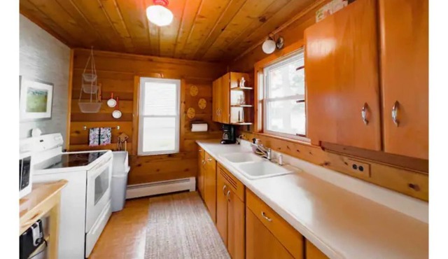 Cozy cottage on Otsego Lake