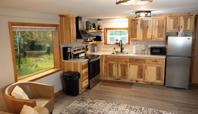 Cozy Couples Cabin