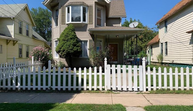 Cozy Daisy 2 Bedrooms With Patio, Wi-Fi, Parking & Self Check In