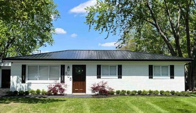 Cozy home in Whitestown