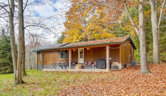 Cozy Howard Cabin: Hike, Hunt + Fish!