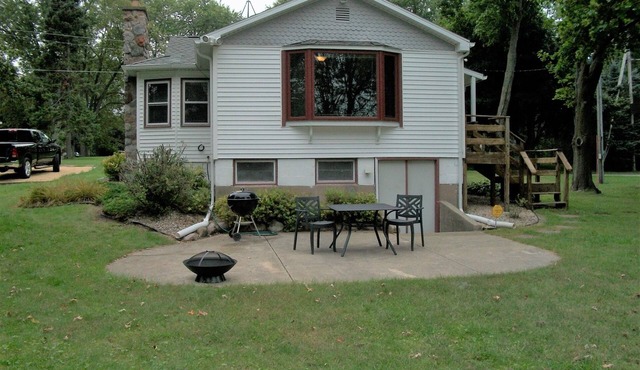 Cozy Lake House Delavan