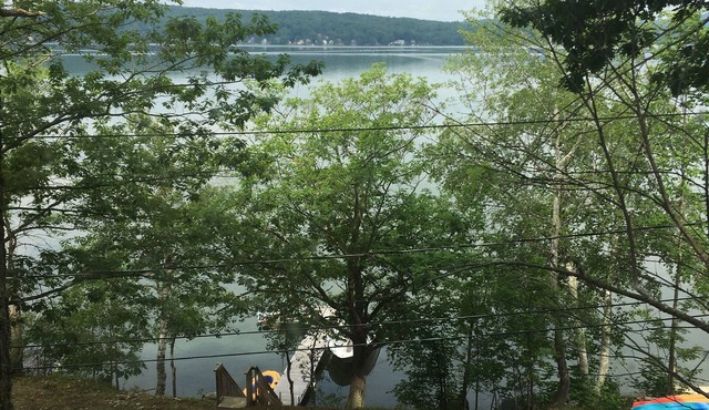 Cozy lake house on Sabattus Pond 2 bed 1 Bath