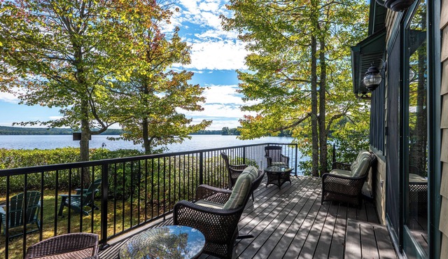 Cozy Lakefront Cabin-Private Dock-Kayaks-Firepit