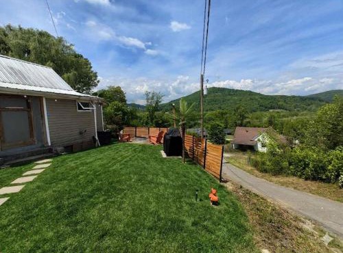 Cozy Mountain Getaway Near ATV Trails & Cumberland Gap EV Plug